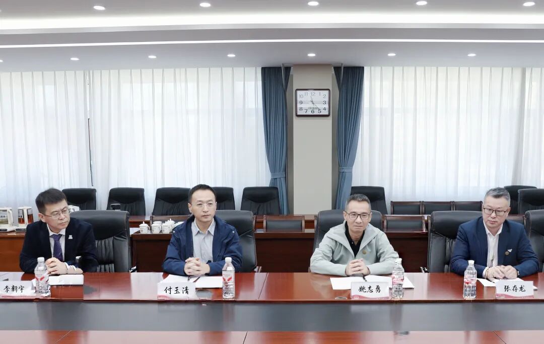 62期校友李新宇出席签约揭牌仪式